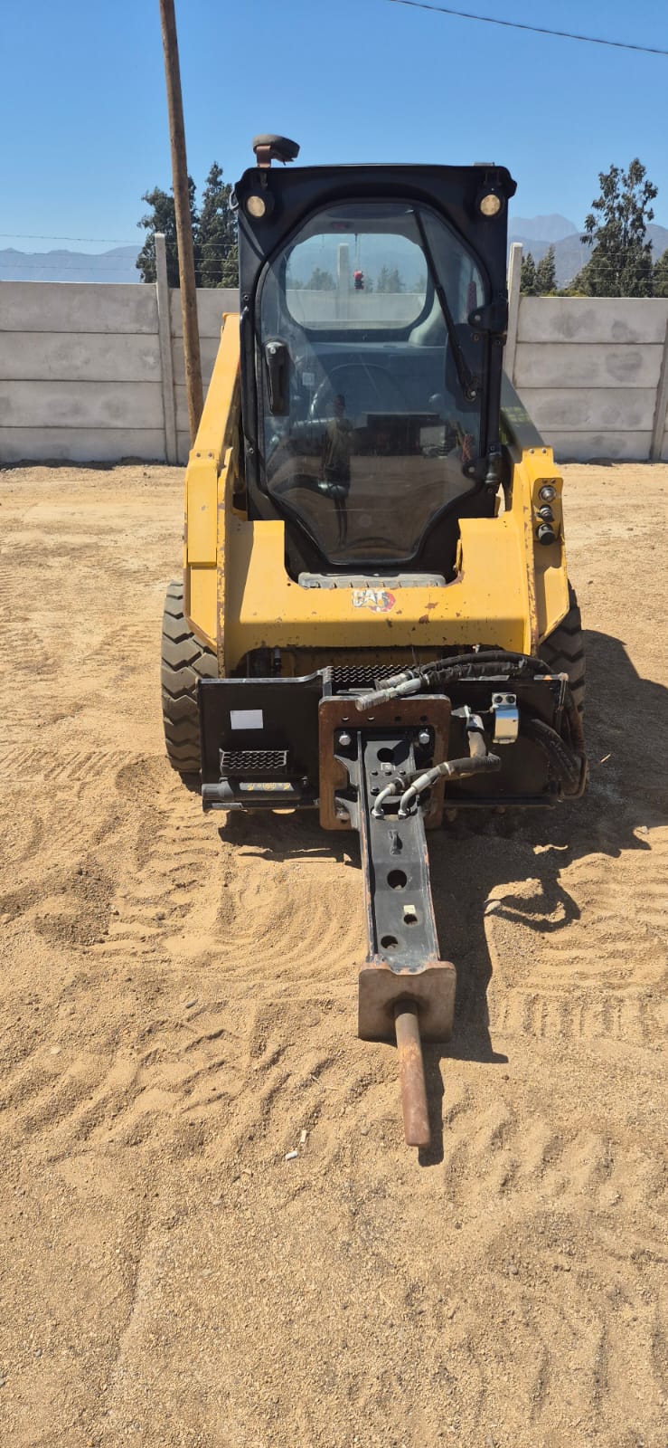Minicargador Caterpillar 236D3 año 2021 con balde (sin Martillo)