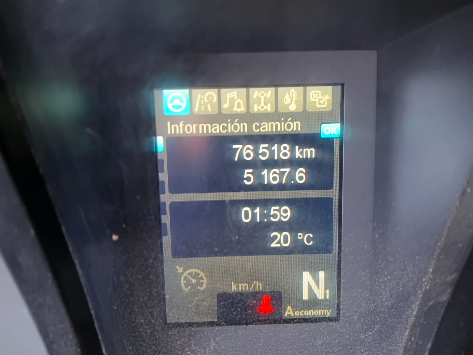 Camipon tolva Mercedes Bend Arocs 4848K año 2023 76.518 km