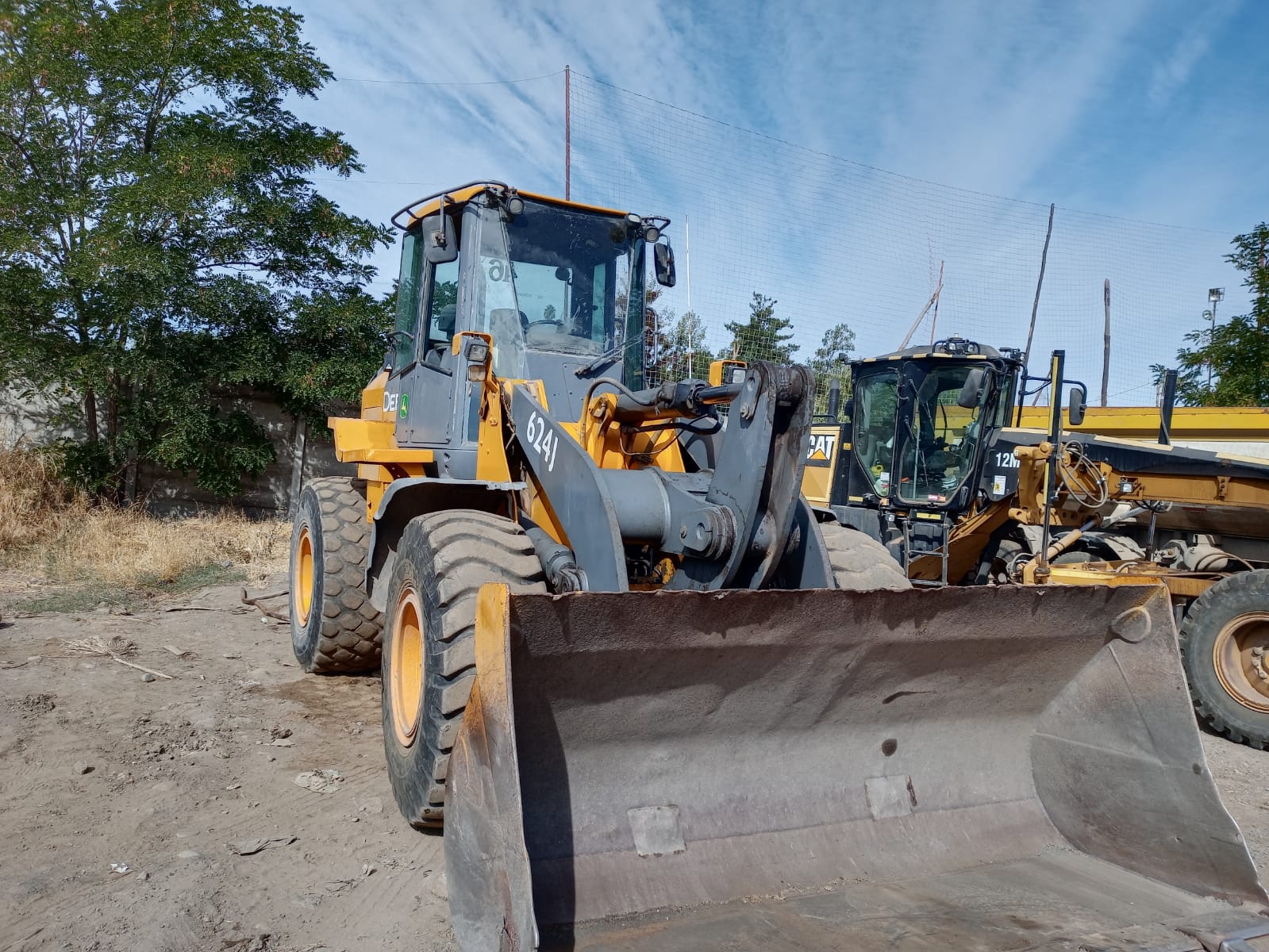 Cargador Frontal John Deere 624J Año 2006 17.163 horas Operativo