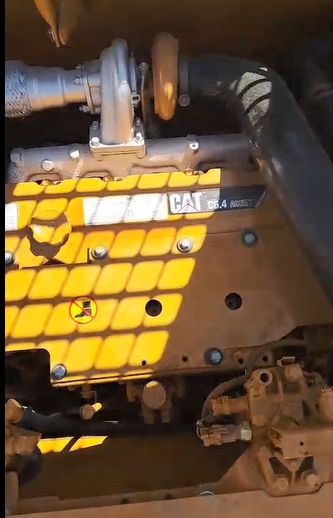 Caterpillar 320D Año 2018 6.000 horas aprox Japonesa