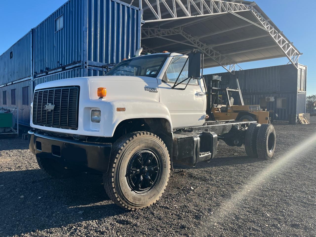 Camión mediano Chevrolet kodiak año 1995 100% operativo caja mecánica