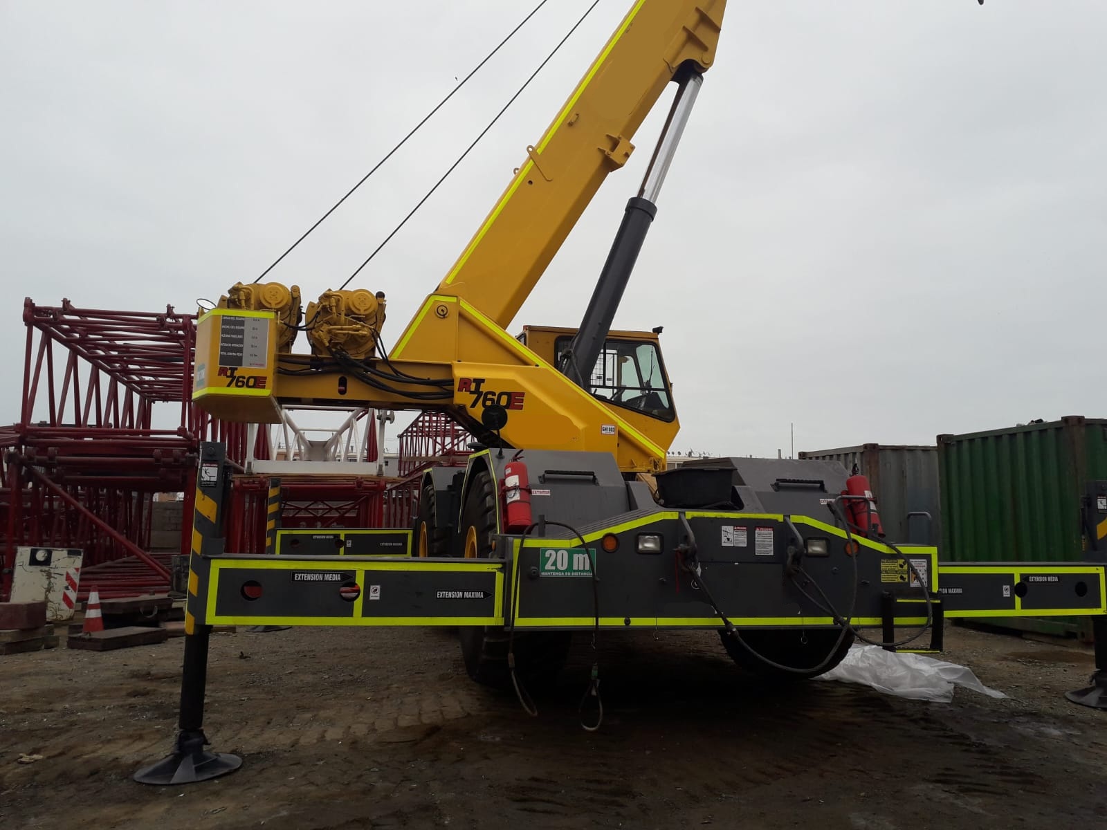 GRUA TELESCOPICA GROVE RT760E AÑO 2007 8.999 HORAS