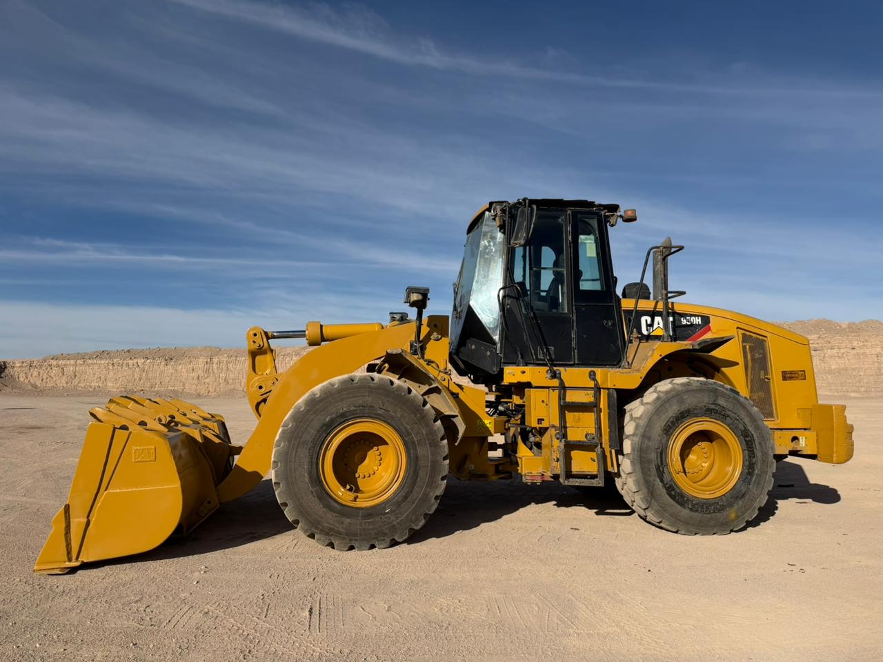 Cargador Frontal Caterpillar 950H – Año 2016 | 9.800 Horas