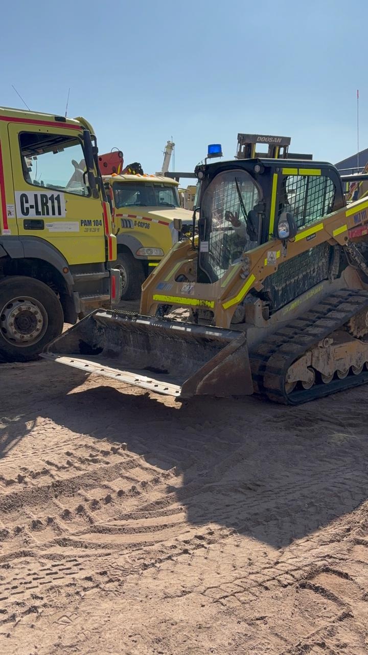 Minicargador de Orugas Caterpillar 289D3 Año 2021  190 horas