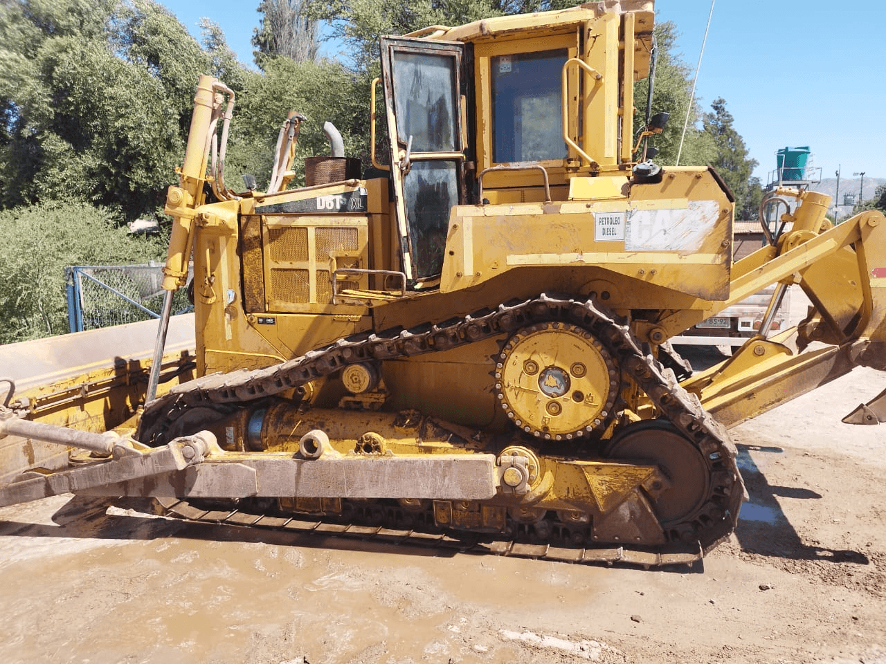 Bulldozer Caterpillar D6T Año 2012 - 7245 Horas en Copiapó