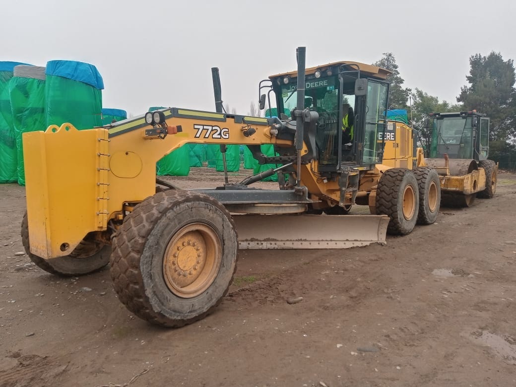 John Deere 772G 2012