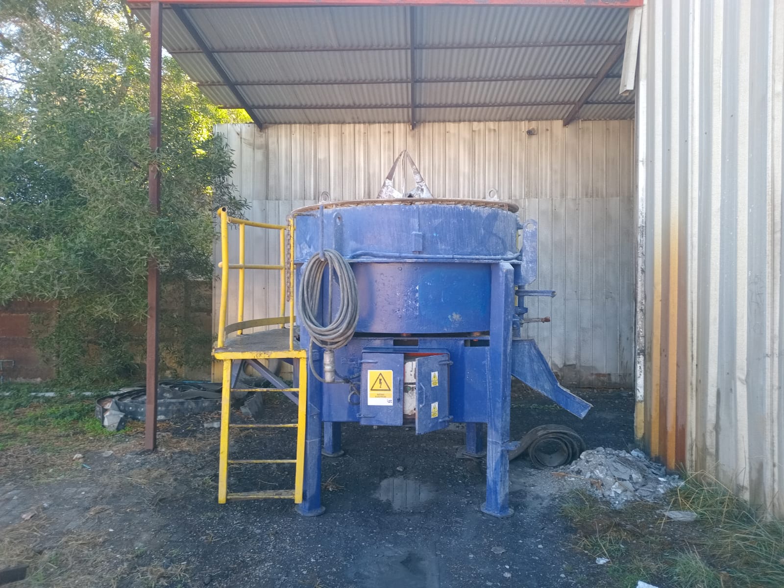 Mezcladora de concreto refractario y proyectadora de concreto