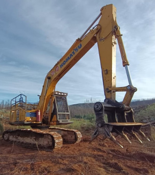 Komatsu PC210 LC año 2019 10.023 horas