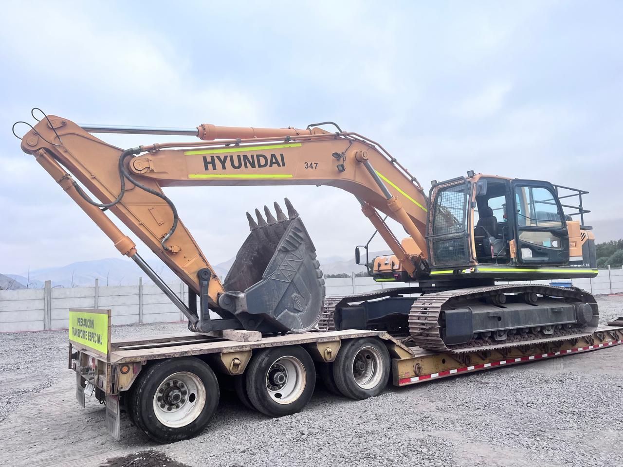 Excavadora Hyundai Robex 330 lc 9s Año 2016 11.500 horas