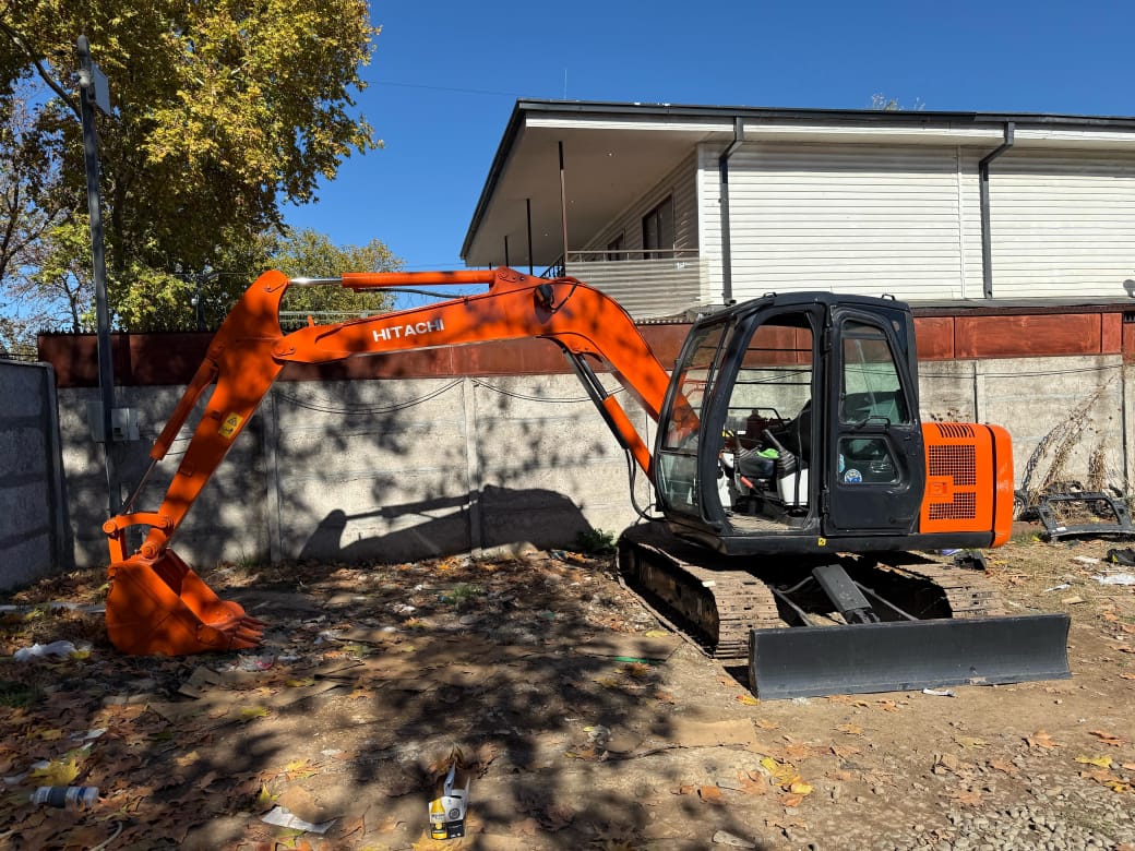 Mini Excavadora Hitachi DX60 Año 2021 1.010 horas
