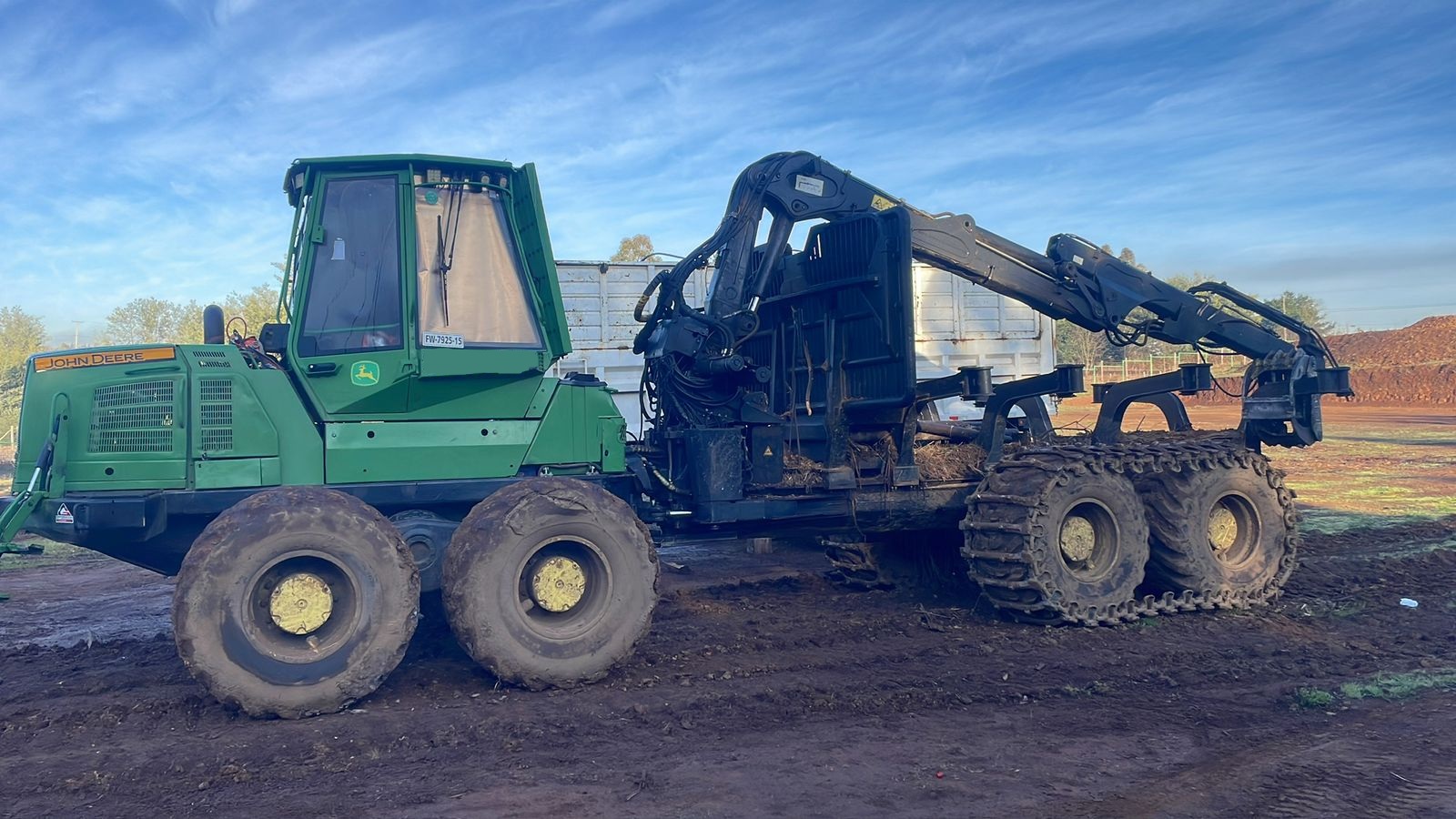 Forwarder Forestal John Deere 1910E Año 2015 17.900 hrs