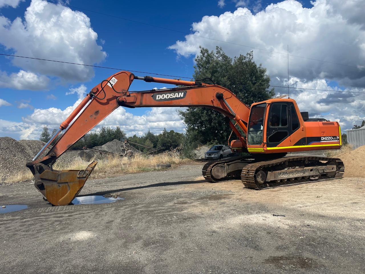 Excavadora Doosan DH220 LC7 Año 2019 7.000 horas
