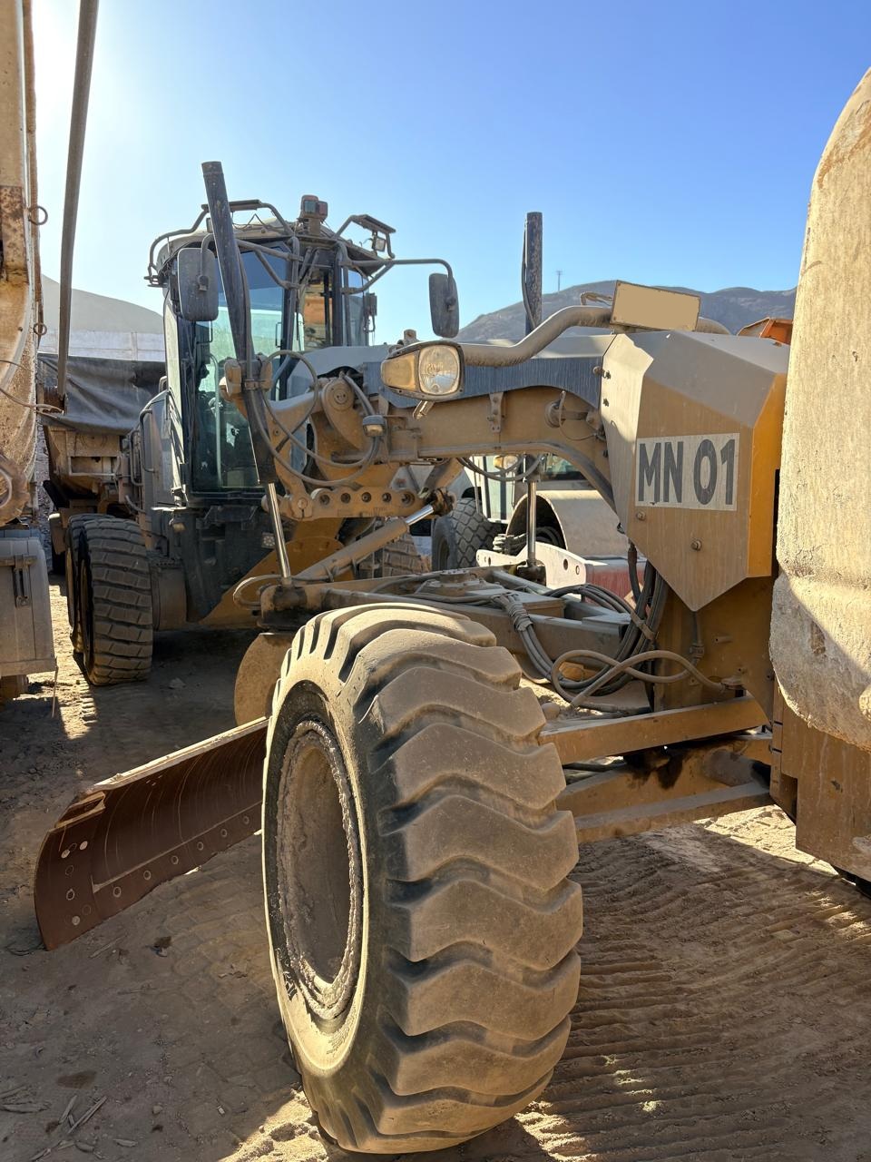 Motoniveladora Caterpillar 140M Año 2013 14.800 horas